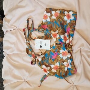 Fused Hawaii Bathing suit top. Size XXL Multicolor